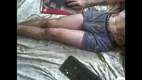 Yuumi online show from January 8, 2025, 3:39 pm