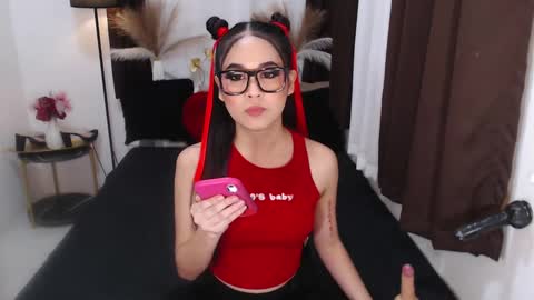 Snapshot of yvannasilva18 chatting on December 18, 2024, 2:38 pm jai online show from December 18, 2024, 2:38 pm