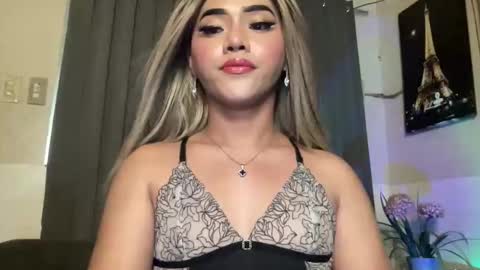 Snapshot of yvonne_guidotti chatting on June 1, 2026, 7:48 pm Miss Cali online show from June 1, 2026, 7:48 pm