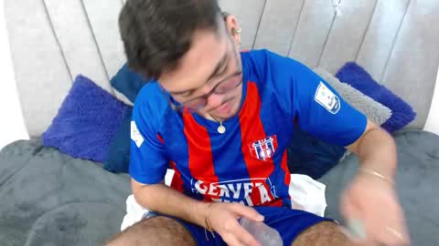 Zack  online show from November 8, 2025, 5:07 am