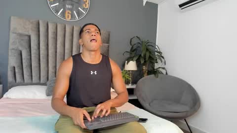 zac online show from October 9, 2025, 7:23 pm