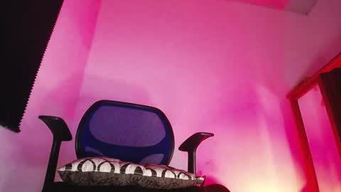 Zac Freelance model online show from December 23, 2025, 12:19 am