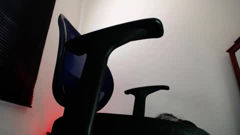 Zac Freelance model online show from April 16, 2026, 3:46 pm