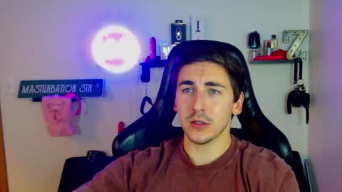 Zach Rhyder online show from December 9, 2024, 1:29 am