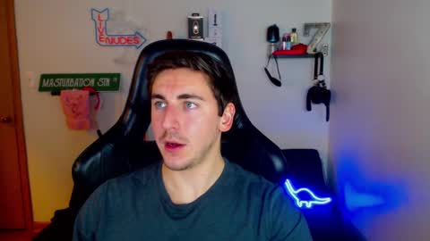 Zach Rhyder online show from January 3, 2025, 1:16 am