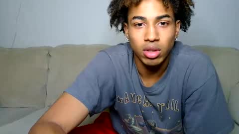 Snapshot of zachbrownn chatting on October 30, 2025, 5:20 am zachbrownn online show from October 30, 2025, 5:20 am