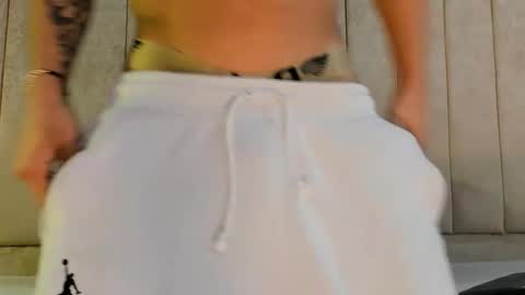 Snapshot of zack_conor chatting on December 24, 2024, 2:01 pm zack conor online show from December 24, 2024, 2:01 pm