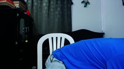 Snapshot of zackdriussyx chatting on February 11, 2025, 2:35 am zackdriussyx online show from February 11, 2025, 2:35 am