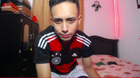 Snapshot of zackdriussyx chatting on February 28, 2025, 9:55 pm zackdriussyx online show from February 28, 2025, 9:55 pm