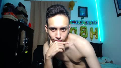 Snapshot of zackdriussyx chatting on March 8, 2025, 10:00 am zackdriussyx online show from March 8, 2025, 10:00 am