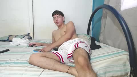 ZackMontiel07 online show from November 22, 2025, 9:36 pm