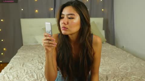 Marina online show from November 10, 2025, 3:27 am