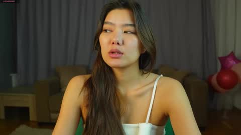 Marina online show from November 13, 2025, 2:10 am