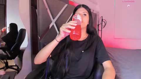 Snapshot of zafiranavarro chatting on December 21, 2025, 11:56 pm zafira online show from December 21, 2025, 11:56 pm