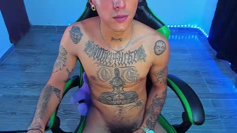 Snapshot of zafirocum chatting on May 16, 2026, 1:24 am BiG Zafiro online show from May 16, 2026, 1:24 am