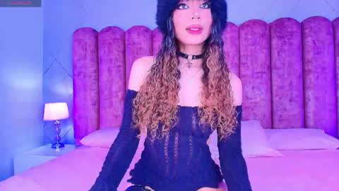 zahara_1 online show from April 30, 2026, 3:24 am