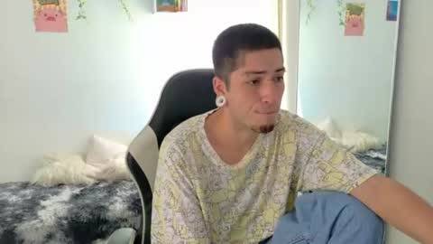 Snapshot of zahir_raw chatting on June 19, 2026, 9:07 pm Zahir Raw online show from June 19, 2026, 9:07 pm