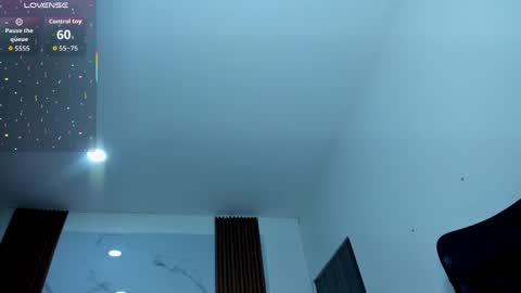 zahra_rose online show from April 9, 2026, 8:58 pm