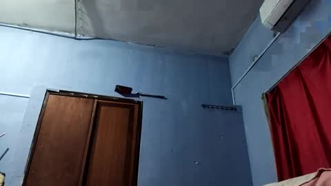 Snapshot of zaidmlake199 chatting on September 8, 2025, 5:56 pm ZUL online show from September 8, 2025, 5:56 pm