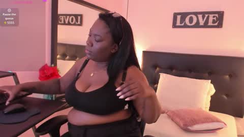 Zaira  online show from September 17, 2025, 8:10 pm