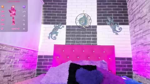 Snapshot of zamara_kleii chatting on May 19, 2026, 9:32 pm Zamara Kleii online show from May 19, 2026, 9:32 pm