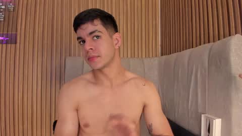 Snapshot of zamir_scott chatting on January 17, 2025, 8:00 pm zamir online show from January 17, 2025, 8:00 pm