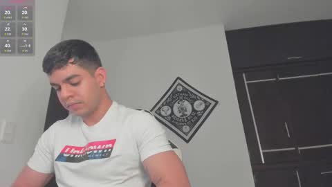 Snapshot of zamir_scott chatting on October 20, 2025, 7:25 pm zamir online show from October 20, 2025, 7:25 pm