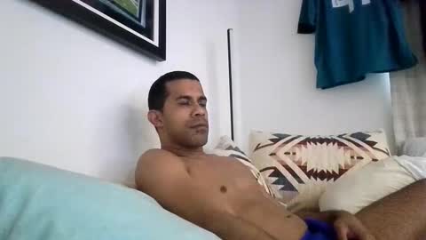 Snapshot of zamoraedii1994 chatting on January 6, 2025, 10:37 pm Edii online show from January 6, 2025, 10:37 pm