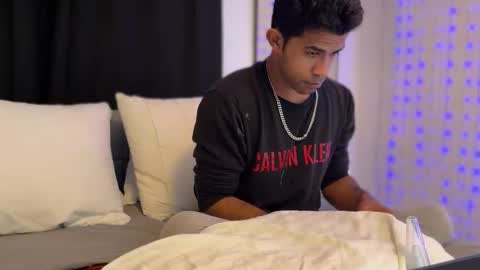 Snapshot of zamoraedii1994 chatting on December 16, 2025, 2:49 am Edii online show from December 16, 2025, 2:49 am