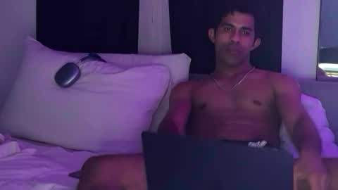 Snapshot of zamoraedii1994 chatting on January 10, 2026, 11:31 pm Edii online show from January 10, 2026, 11:31 pm