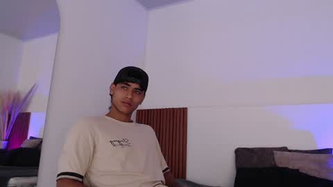 Snapshot of zander_2120 chatting on January 28, 2025, 2:53 pm Zander online show from January 28, 2025, 2:53 pm