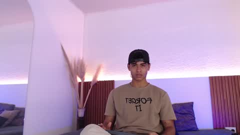 Snapshot of zander_2120 chatting on January 31, 2025, 2:07 pm Zander online show from January 31, 2025, 2:07 pm