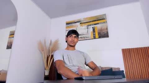 Snapshot of zander_2120 chatting on September 27, 2025, 1:16 pm Zander online show from September 27, 2025, 1:16 pm