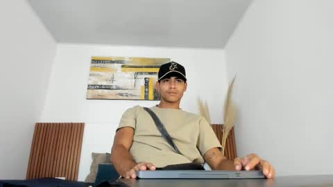 Zander online show from February 21, 2026, 2:18 pm