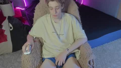 Kel online show from March 14, 2026, 11:43 pm