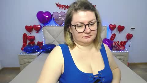 zannadreil online show from February 18, 2025, 7:41 pm