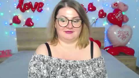 zannadreil online show from February 20, 2025, 1:36 am