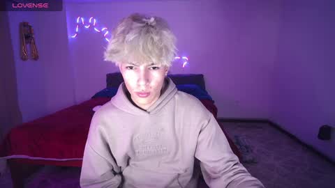 Tiiago Mallz online show from December 30, 2024, 5:48 am