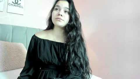 Zara Sweet  online show from January 6, 2025, 6:20 pm