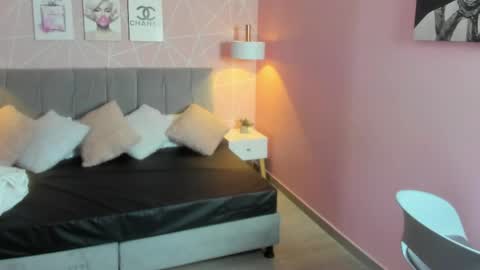 Zara Sweet  online show from April 14, 2026, 3:07 pm