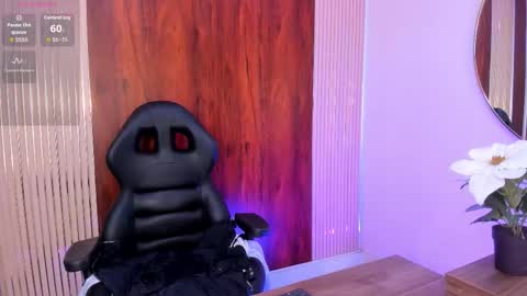 Zara online show from November 1, 2025, 1:02 pm