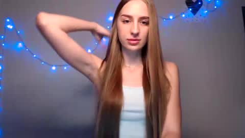 Snapshot of zara_bloempje chatting on December 3, 2024, 8:50 pm Zara online show from December 3, 2024, 8:50 pm