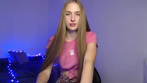 Snapshot of zara_bloempje chatting on December 10, 2024, 1:11 am Zara online show from December 10, 2024, 1:11 am