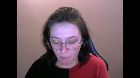 chaturcum online show from February 19, 2025, 10:23 am