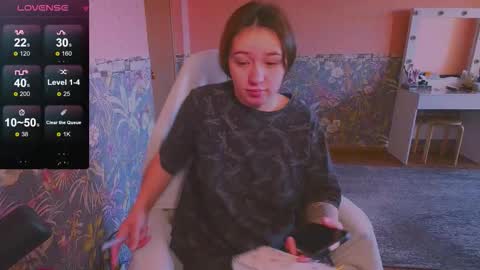 chaturcum online show from September 29, 2025, 2:27 am