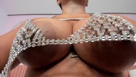 Snapshot of zara_lopez chatting on February 6, 2026, 8:23 pm zara lopez online show from February 6, 2026, 8:23 pm