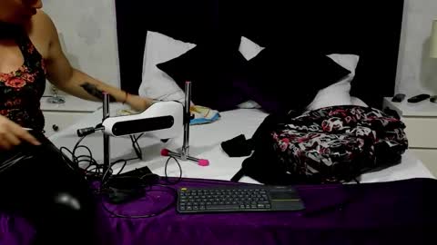 Zarah Andrews online show from January 9, 2026, 12:19 pm