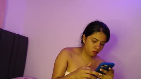 Snapshot of zarah_v chatting on May 15, 2026, 1:18 pm Fernanda online show from May 15, 2026, 1:18 pm