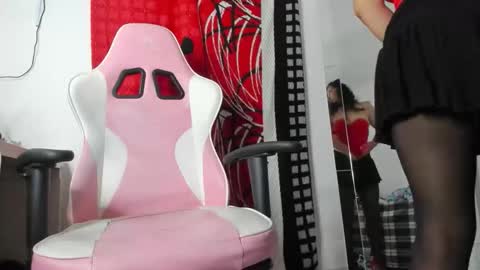 zaraky1433 online show from December 18, 2025, 2:28 am