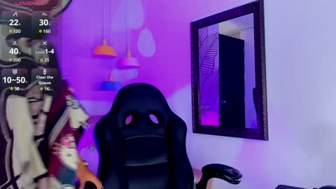 Snapshot of zaralim chatting on December 9, 2024, 3:22 pm Zara Lim  online show from December 9, 2024, 3:22 pm